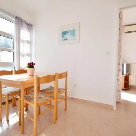 Lucija-1 Appartement Kožino